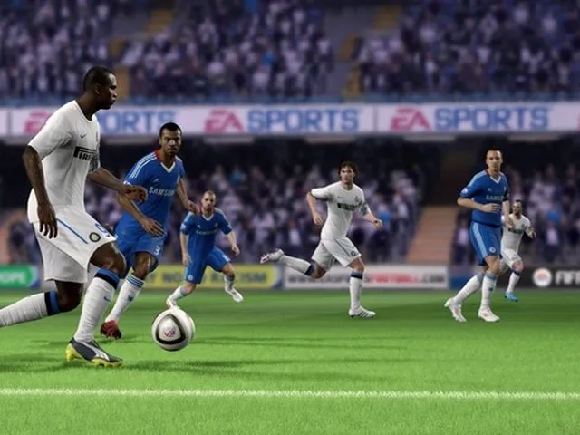 FIFA 11 Русская версия (Xbox 360)-1