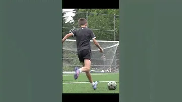 Normal football vs Jabulani freekicks