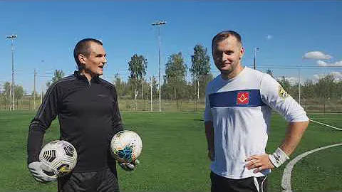 Сравнение мячей Nike Flight и Nike Merlin